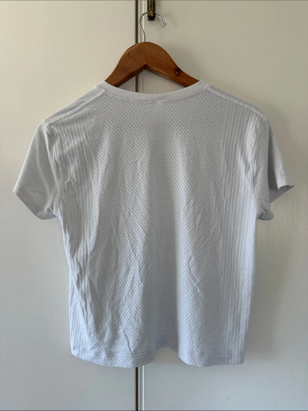 Lululemon Short Sleeve Tee, Medium